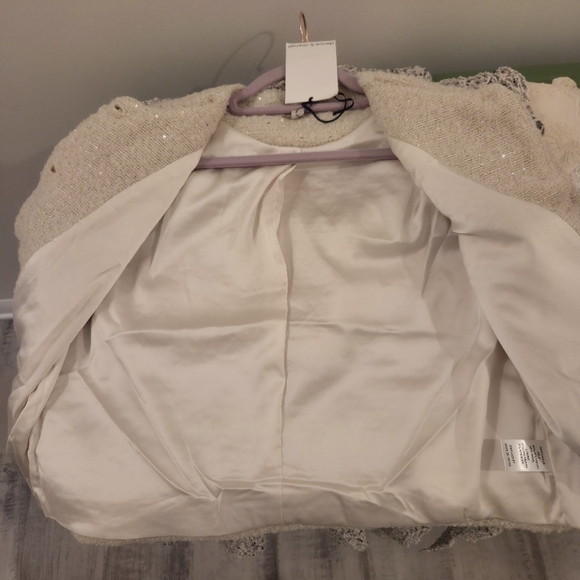 Dance & Marvel Elegant Ivory HEART Button-Up Blazer With Pockets - Picture 7 of 11